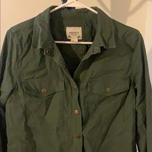 Army green button up shirt/jacket